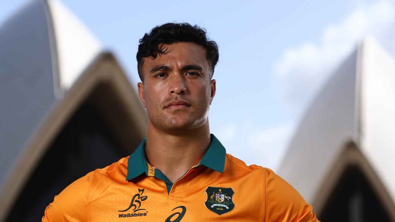 Suaalii leaning on sacked Wallaby’s advice