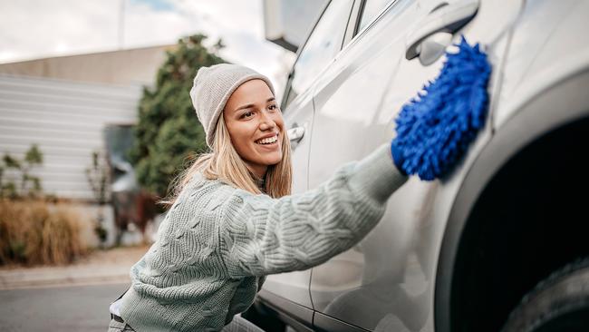 Washing cars can deliver an impressive side hustle income, Airtasker says.