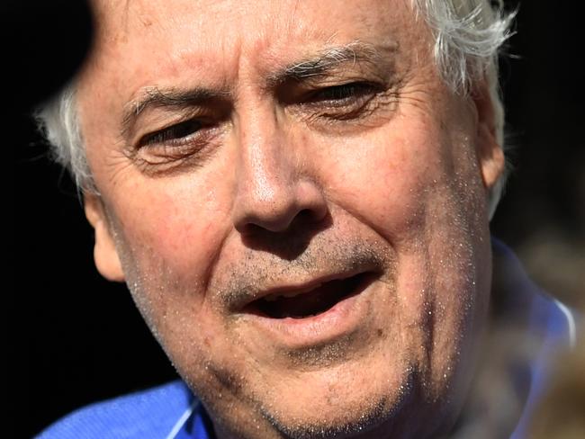 Businessman and former federal MP Clive Palmer speaks to the media as he leaves the Federal Court in Brisbane, Wednesday, May 17, 2017. Mr Palmer faced another round of questioning by liquidators for his failed Queensland Nickel company that collapsed in early 2016, with creditors owed about $300 million and leaving almost 800 refinery workers without jobs. (AAP Image/Dan Peled) NO ARCHIVING