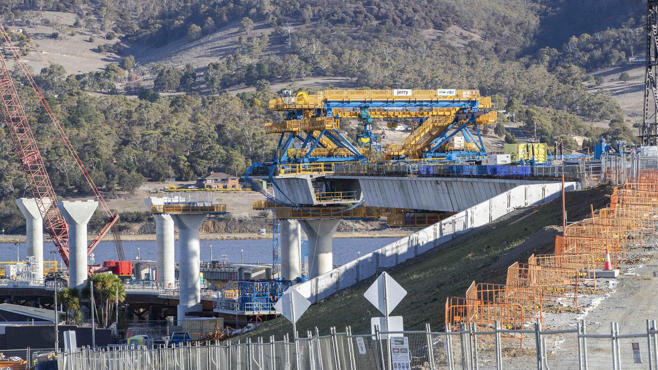 Bridgewater Bridge construction. Picture: Chris Kidd