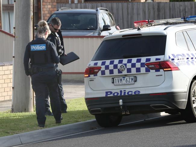 MELBOURNE, AUSTRALIA - NewsWire Photos, JUNE 27, 2023. Police at the scene in St Albans, Melbourne, where a teenager has been stabbed to death. Picture: NCA NewsWire / David Crosling