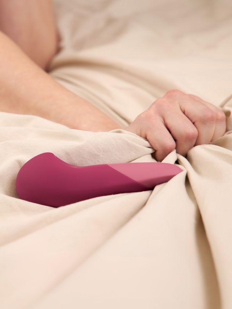 A setting for every mood using the womanizer vibrator.