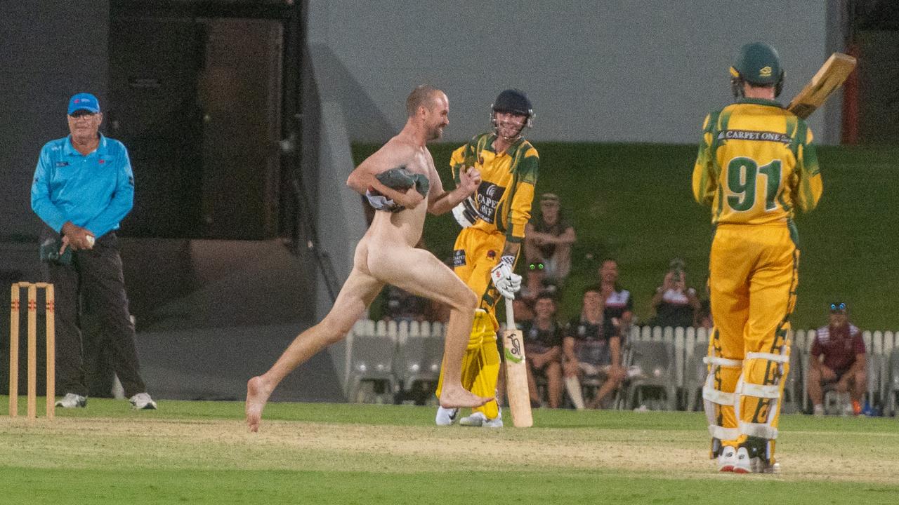 Andrew Symonds would have stepped in here. Picture: Michaela Harlow