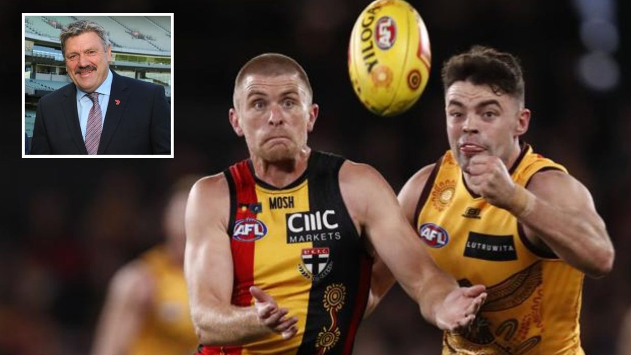 AFL 2023: Brian Taylor roasts Triple M co-commentator over ‘jumper ...