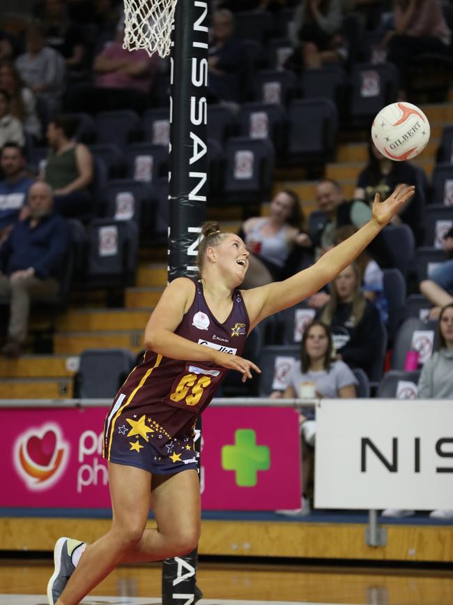 Matrics netballer and 2020 Premier League netball grand final MVP winner Lucy Austin in action. Picture: Richard Keane, Sports in Focus