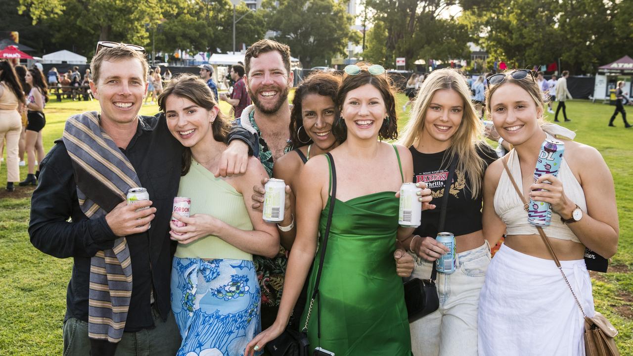 At The Backyard Series are (from left) Paul Cumming, Mel Elliott, Stav Gibbon, Steph Labonne, Rachel Matthews (celebrating her birthday), Caitlyn Mann and Paige Leicht (also celebrating her birthday) in Queens Park, Saturday, November 6, 2021. Picture: Kevin Farmer