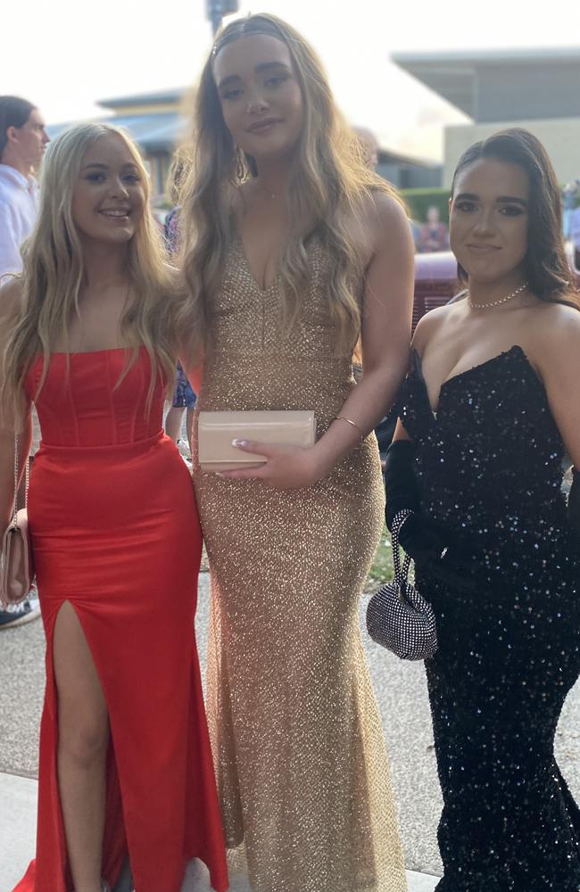 Alexa, Elouise and Charlea at the 2022 Beerwah State High formal.