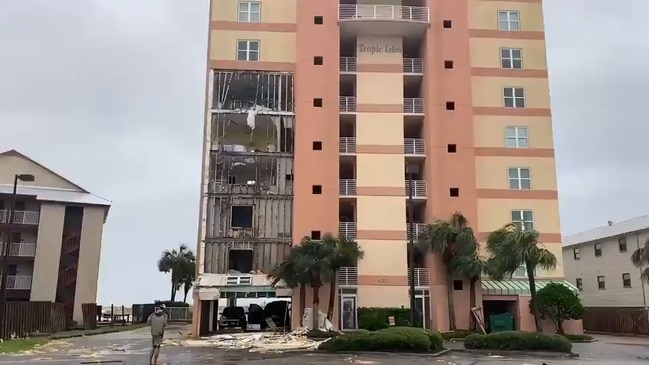 Facade Of Gulf Shores Hotel Ripped Off By Hurricane Sally The Advertiser