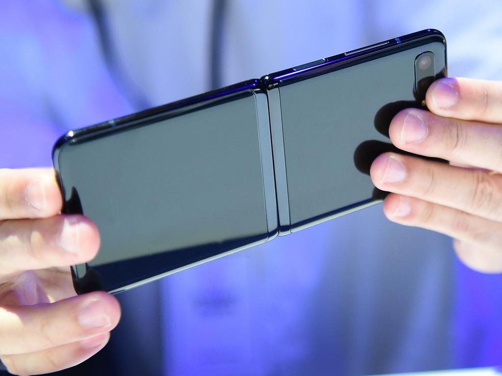 phone that folds in half