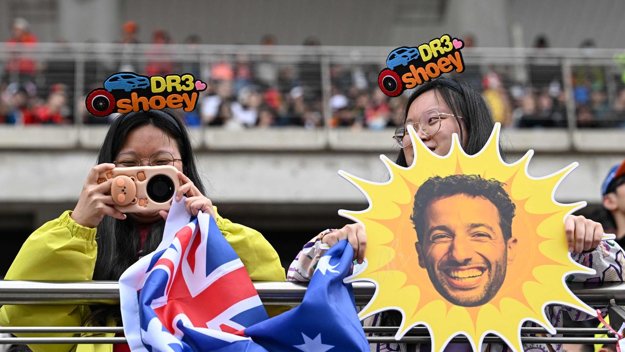 Australia’s Daniel Ricciardo also has his fans at the circuit. (Photo by HECTOR RETAMAL / AFP)