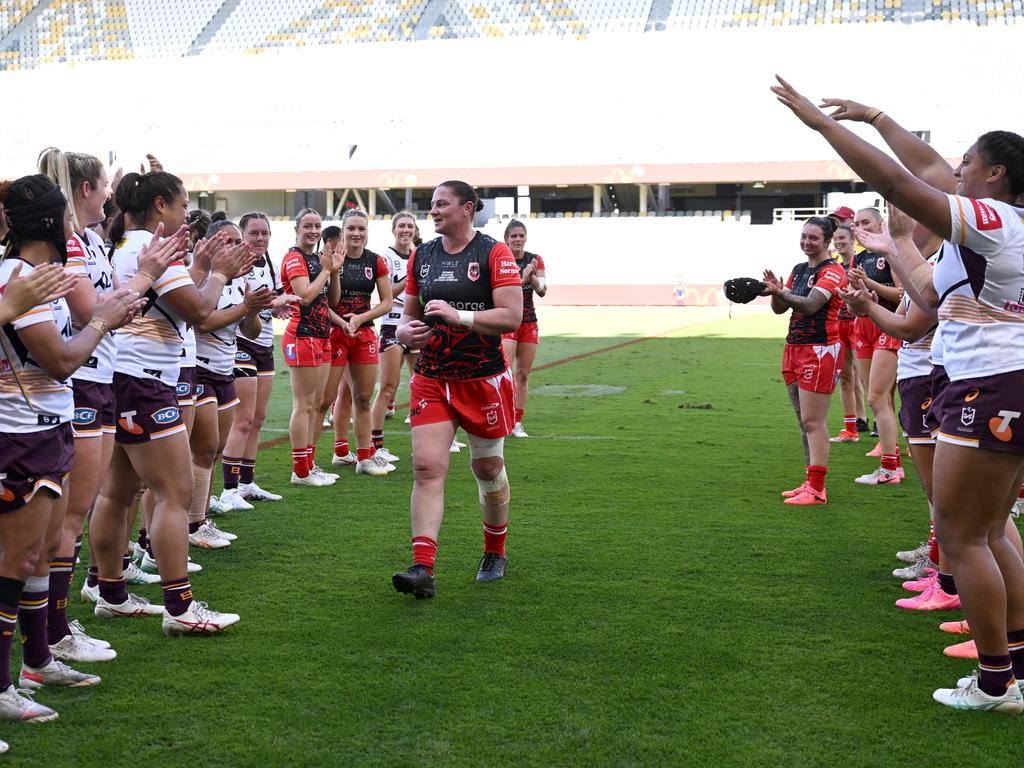 Steph Hancock receives a guard of honour after the game. Picture: NRL Photos