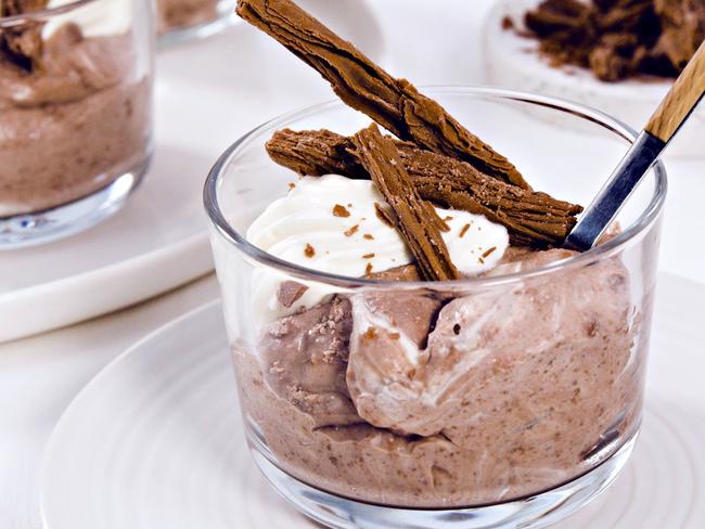 Easy cheat’s chocolate mousse.