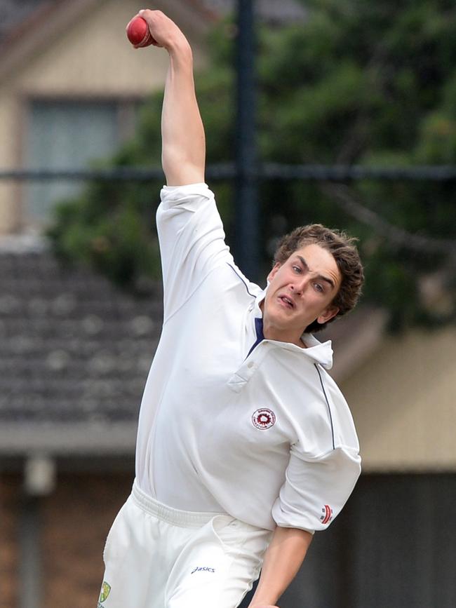 Peter Hatzoglou of Sunshine Heights bowling against Wyndham Vale at Ainsworth Reserve in the VTCA cricket competition. Picture: Kylie Else