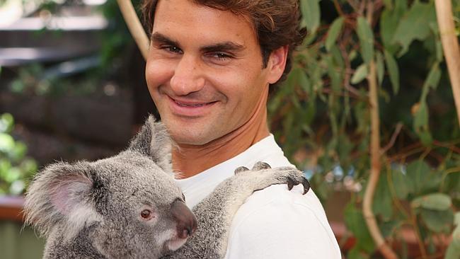 Brisbane swoons, and swelters, as Roger Federer goes on an effortless ...