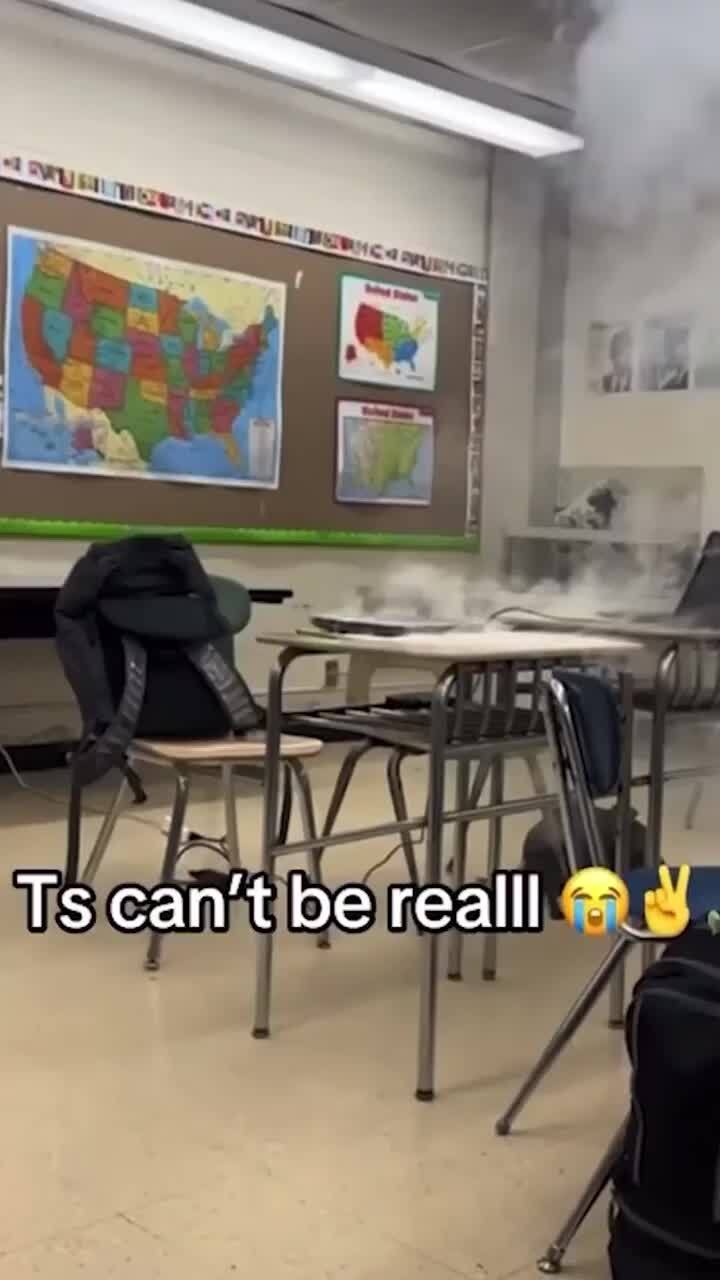 Geelong school warns parents of ‘unsafe’ TikTok trend