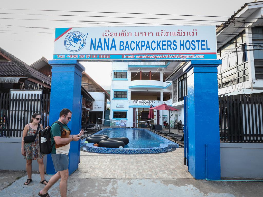 The girls was staying at Nana Backpackers in Vang Vieng.