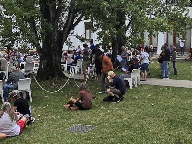 Sovereign Citizens occupy the old Senate Courtyard in Old Parliament House