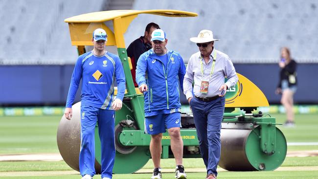 Steve Smith, Darren Lehmann and interim chairman of selectors Trevor Hohns on the MCG.