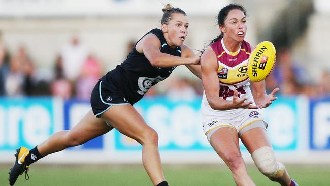 Leah Kaslar of the Lions marks the ball during the round three AFLW match between the Carlton Blues and the Brisbane Lions at Ikon Park on February 17, 2018 in Melbourne, Australia. (Photo by Michael Dodge/Getty Images)