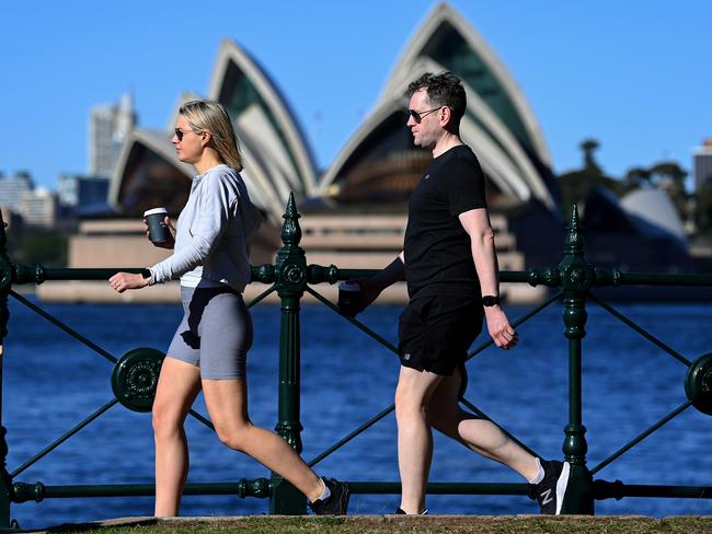 SYDNEY, AUSTRALIA - NewsWire Photos JULY, 04, 2021: People are seen exercising in Sydney. Picture: NCA NewsWire/Bianca De Marchi