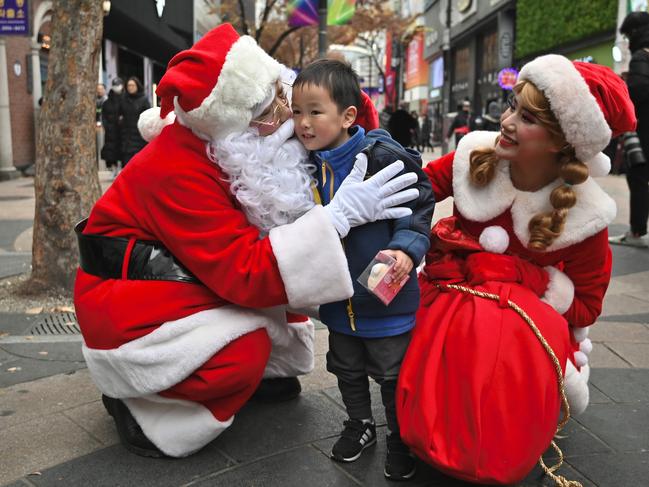 Christmas shopping stinks, let’s face it