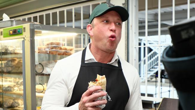 Premier Steven Miles at the Balmoral State High School tuckshop on Thursday. Picture: Tertius Pickard