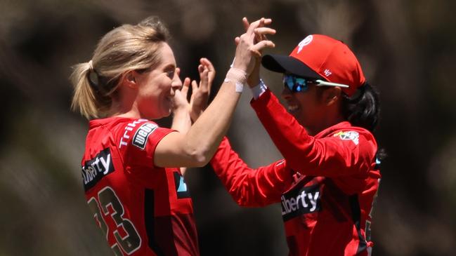 The Renegades’ spinners proved too difficult to handle. (Photo by Paul Kane/Getty Images)