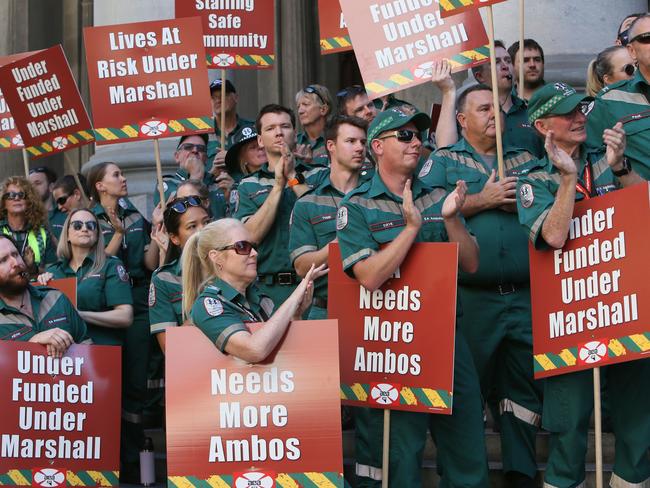 Crowd gathers for huge union rally in CBD