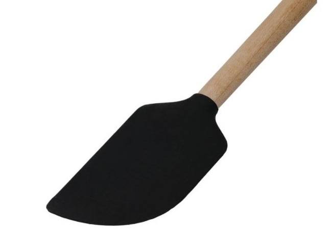 Wooden spatula. Image: Myer. xxx
