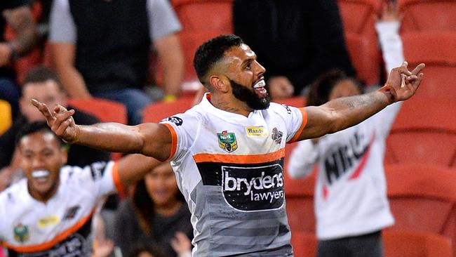 Joshua Addo-Carr is believed to have an agreement to join the Tigers. Picture: Bradley Kanaris/Getty Images