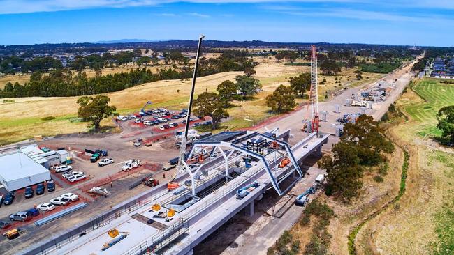 Mernda rail extension, trains in North Melbourne, test trains to start ...