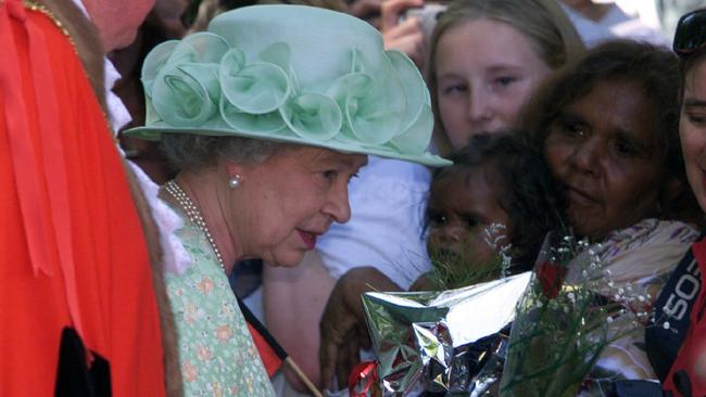 Queen Elizabeth II in Alice Springs, NT. 30 March 2000.