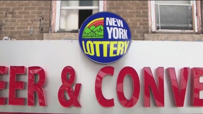 New York Woman Dreams Lottery Numbers, Wins $1 Million Prize