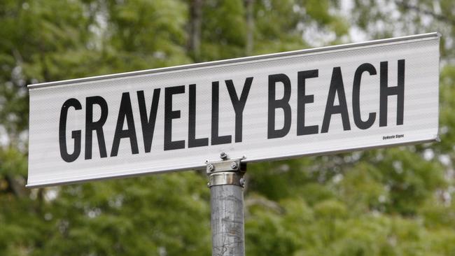 Tassie Town Gravelly Beach, town sign