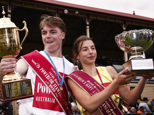 Ryan Tarrant and Bella Pasqualwere both under 19 when they won their respective Stawell Gifts in 2023. Picture: Daniel Pockett/Getty Images