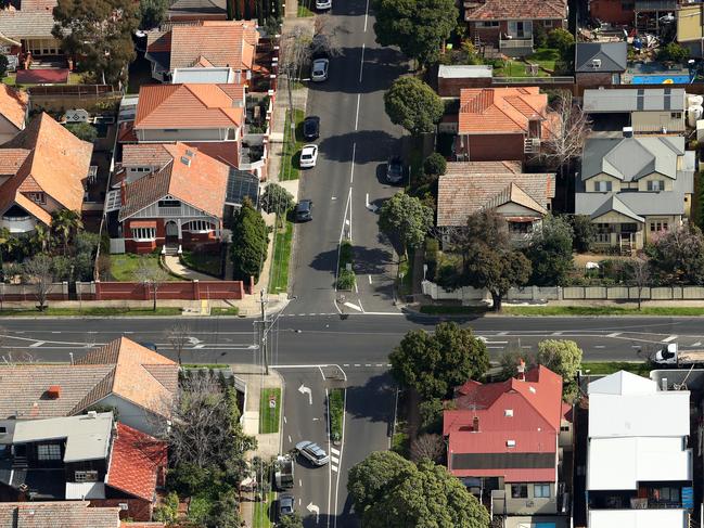 MELBOURNE, AUSTRALIA - AUGUST 26: Houses in Ascot Vale are seen on August 26, 2020 in Melbourne, Australia. Melbourne is in stage four lockdown for six weeks until September 13 after sustained days of high new COVID-19 cases.  (Photo by Robert Cianflone/Getty Images)