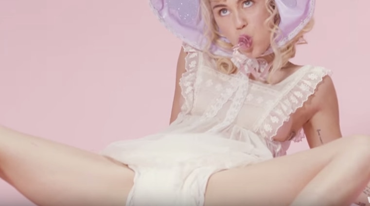 761px x 424px - Miley Cyrus video for bb talk adult baby | Kidspot