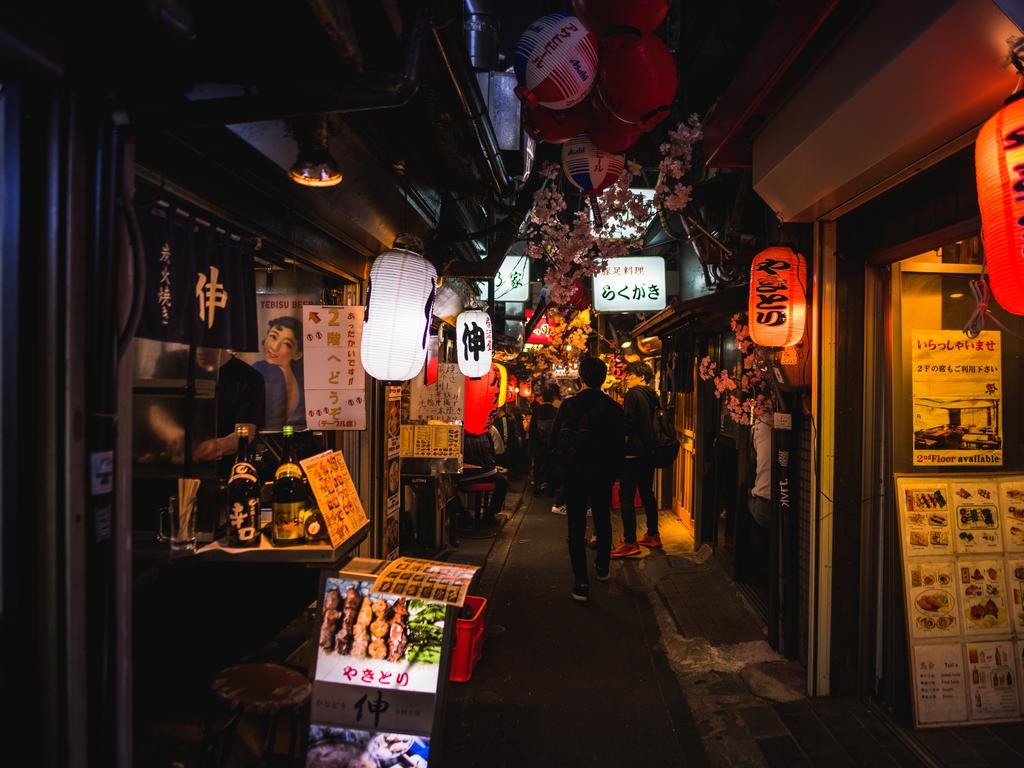 How to drink sake in Japan: Etiquette rules for travellers | escape.com.au