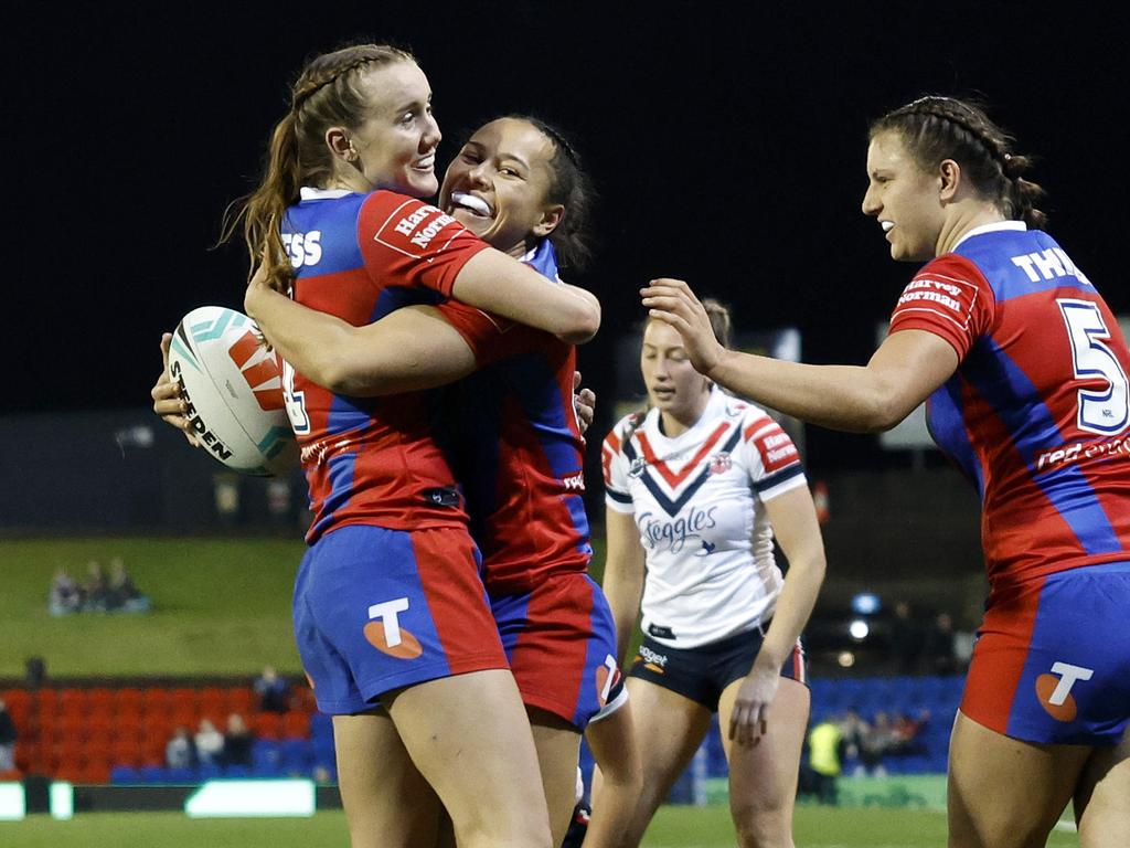 NRLW Round 1 2024 scores: Bulldogs, Broncos brawl mars match, Sharks ...