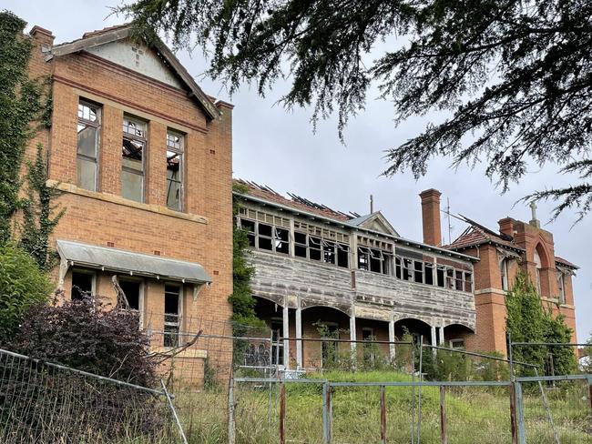 Stoush over dilapidated orphanage changes pace