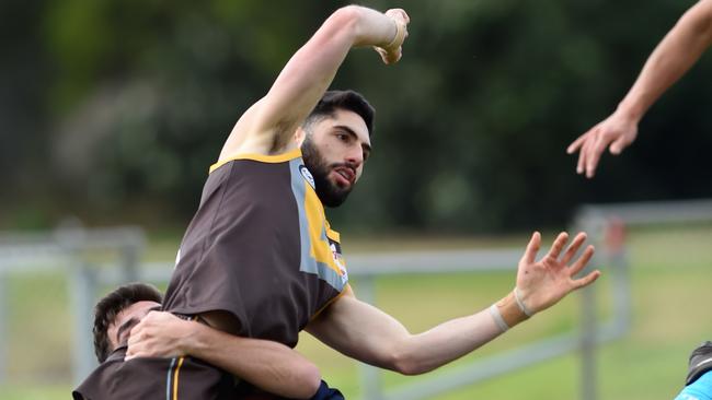 Ben Nesci in action for Thomastown. Picture: Steve Tanner