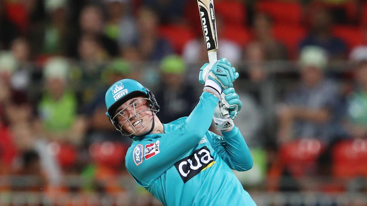 Tom Banton lets rip against Sydney Thunder. Photo: AAP Image/Brendon Thorne