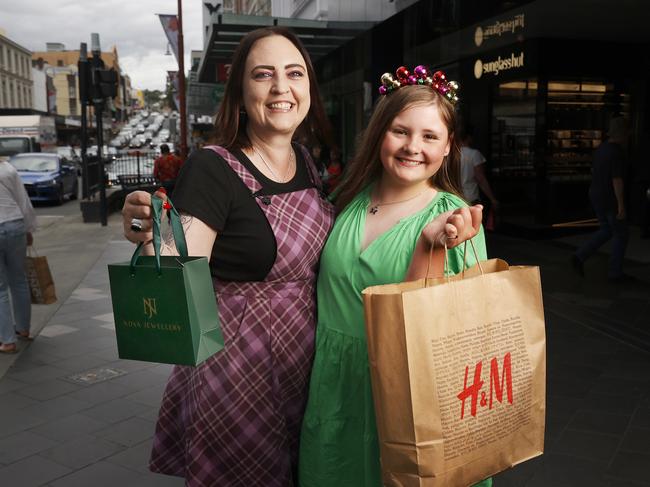 Bec Curran with daughter Amelia Allwright 11 who were out shopping.  Last minute Christmas shoppers in Hobart.  Picture: Nikki Davis-Jones