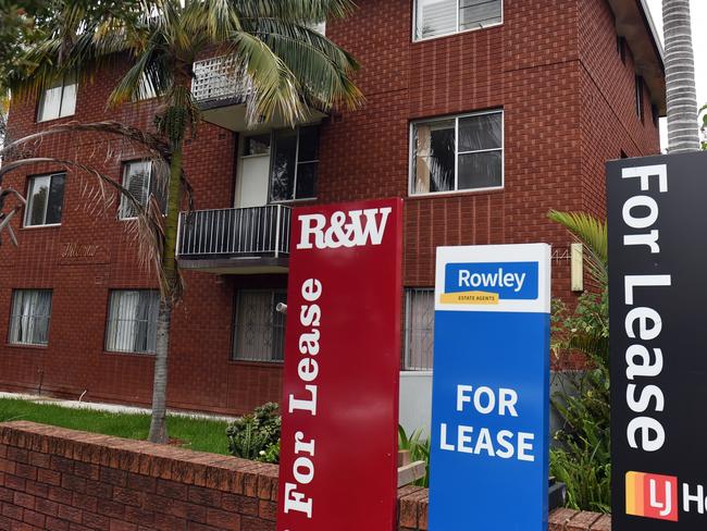 "For Lease" signs are seen outside a block of units in inner Sydney on Friday, April 8, 2016. (AAP Image/Mick Tsikas) NO ARCHIVING