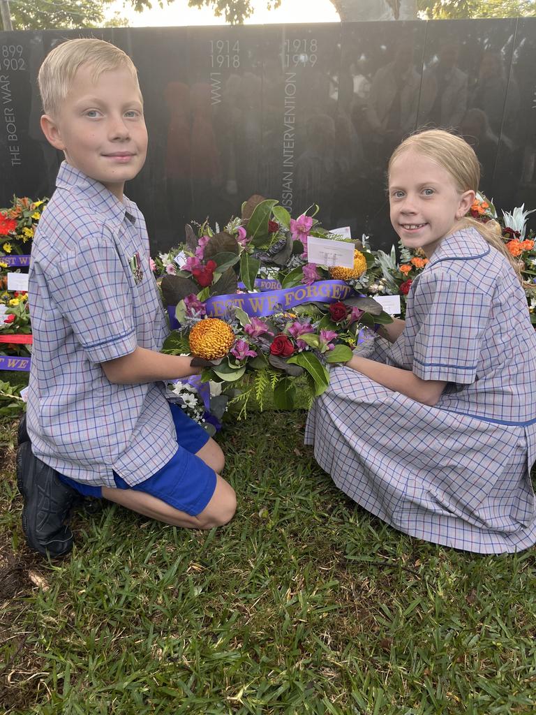 Anzac Day dawn services in southeast Qld | photos | The Cairns Post