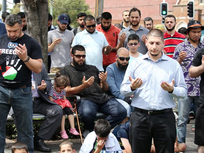 The pro-Islam and anti-US rally organised by Hizb ut-Tahrir attracted a crowd of about 70.