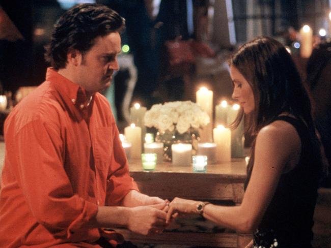 Courteney Cox told how Matthew Perry whispered a funny line for her to say in one of their most iconic scenes.