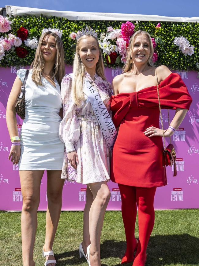 Samara Cross, Kimmi Jayne and Tanya Ellis. Hobart Cup 2024. Picture: Caroline Tan