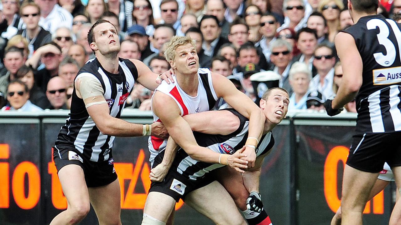 Collingwood players knew what to do in the final moments of the 2010 Grand Final.