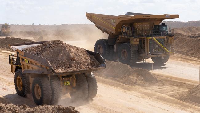 Hundreds of labour-hire coalminers in NSW and Queensland have secured significant pay rises.